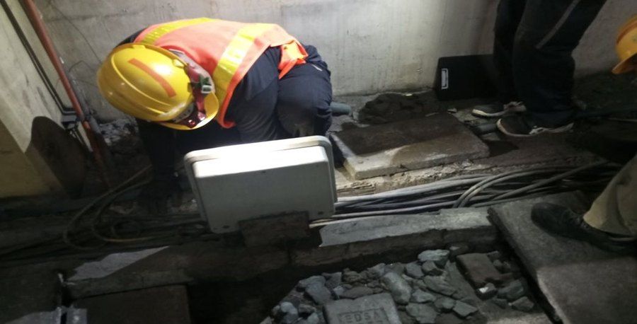 Wayside signaling works on MRT-3